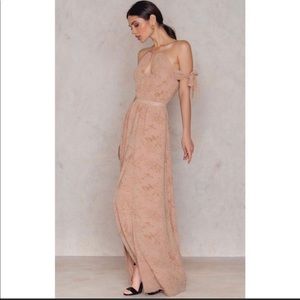 THe Jetset Diaries blush pink maxi dress
